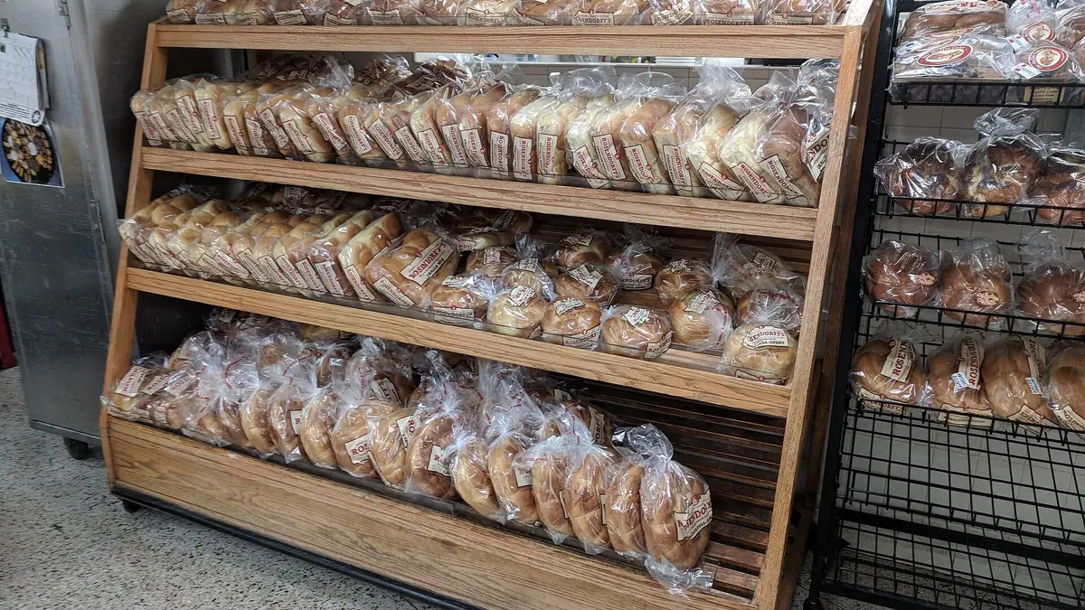 Hobbs House – bakery in Nailsworth town centre